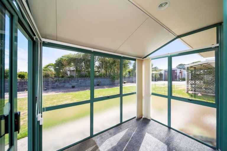 Photo of property in 16 Blake Street, Waitara, 4320