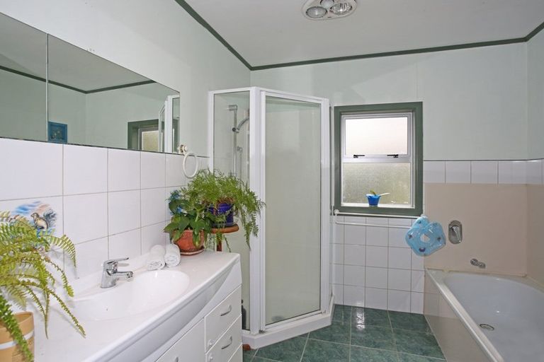 Photo of property in 50 Ronald Avenue, Glenbrook, Waiuku, 2681