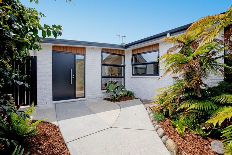 Photo of property in 61 Simpson Road, Papamoa Beach, Papamoa, 3118