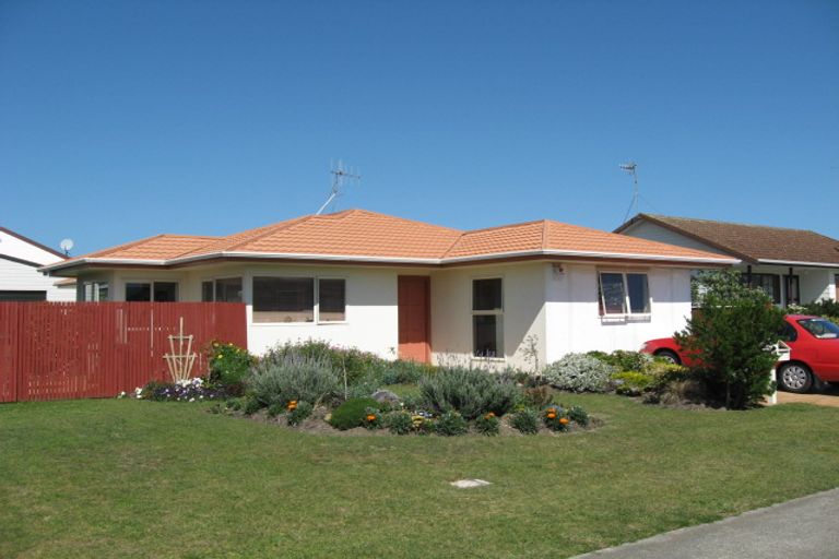 Photo of property in 31 Rosewood Place, Paraparaumu, 5032