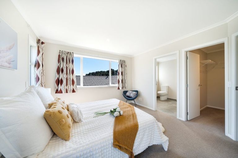 Photo of property in 9 Ken Douglas Drive, Aotea, Porirua, 5024