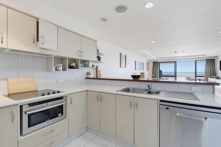 Photo of property in Beachpoint Apartments, 2/5 West End Road, Ohope, 3121