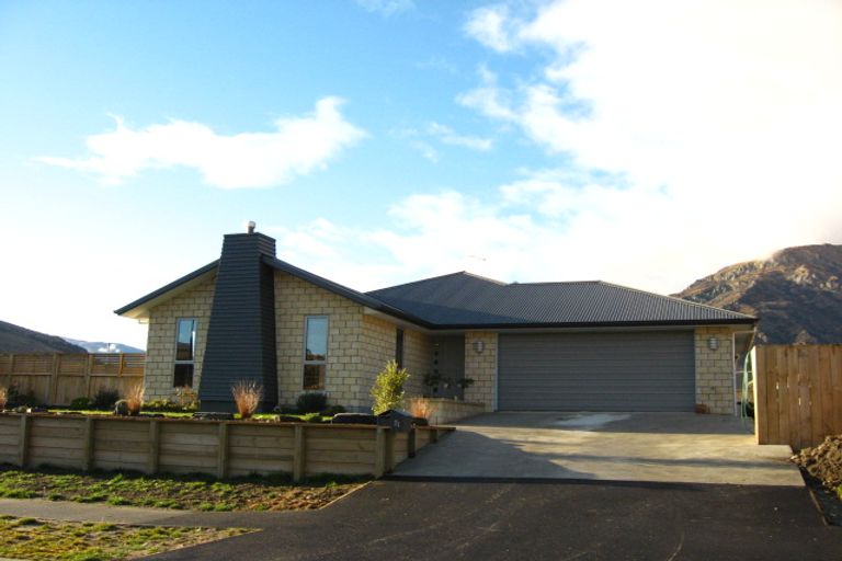 Photo of property in 21 Quill Street, Lake Hayes, Queenstown, 9304