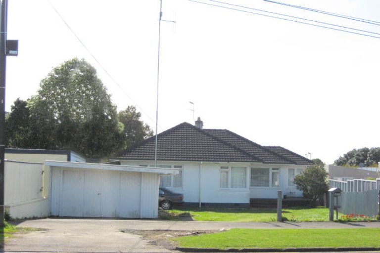 Photo of property in 208 Tukapa Street, Westown, New Plymouth, 4310