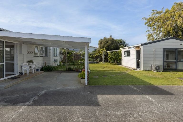 Photo of property in 74 Kennedy Drive, Levin, 5510