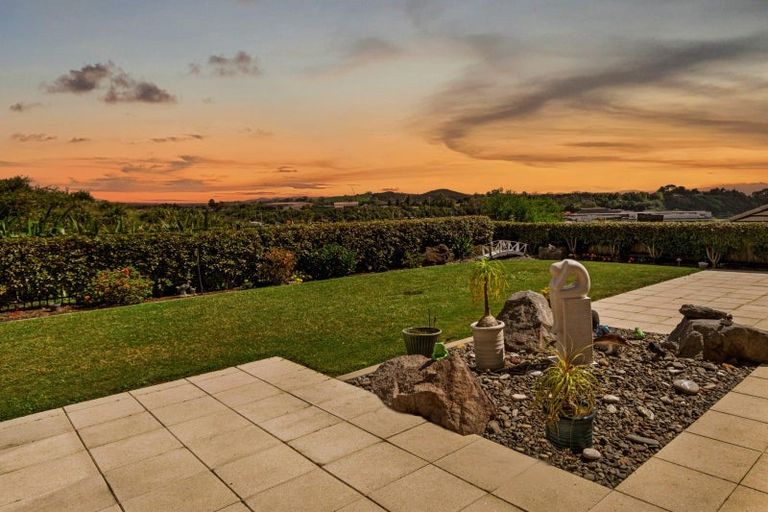 Photo of property in 28 Rexford Heights, Pyes Pa, Tauranga, 3112