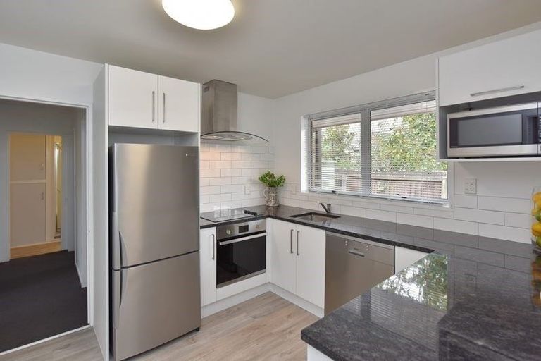 Photo of property in 1/52 Selwyn Street, Somerfield, Christchurch, 8024