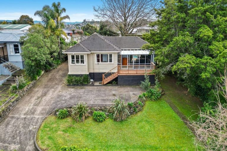 Photo of property in 118 Tuhikaramea Road, Dinsdale, Hamilton, 3204