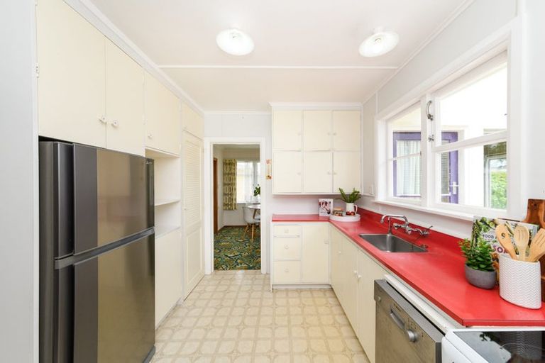 Photo of property in 76 Birmingham Street, Takaro, Palmerston North, 4412