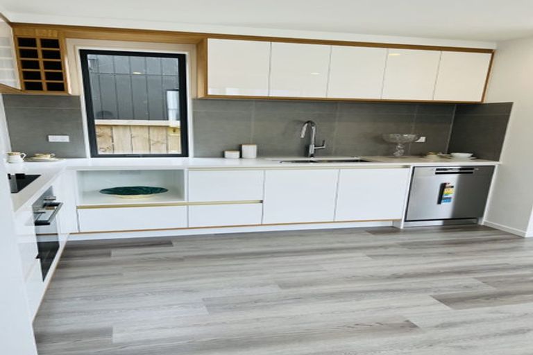 Photo of property in 24 Clayden Shuttleworth Street, Papakura, 2110