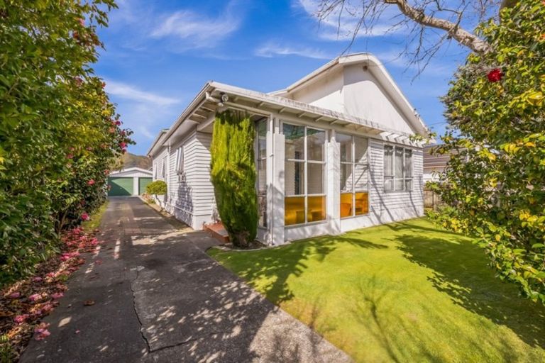 Photo of property in 56 Hautana Street, Woburn, Lower Hutt, 5010