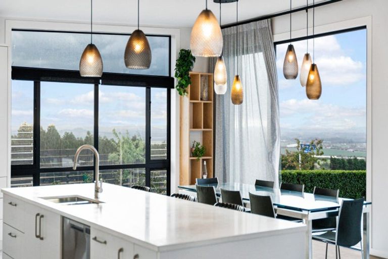 Photo of property in 2 Kohe Way, Pukekohe, 2120