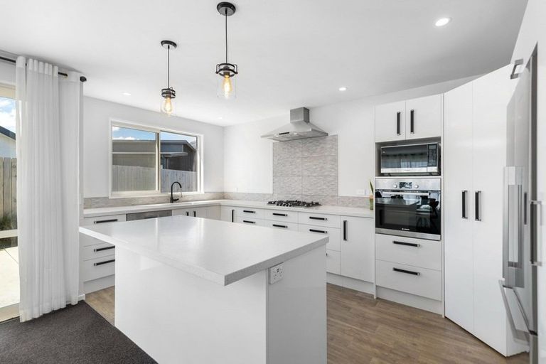 Photo of property in 8 Chadlington Way, Lower Shotover, Queenstown, 9304