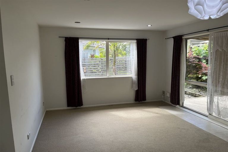 Photo of property in 36 Reelick Avenue, Pakuranga Heights, Auckland, 2010