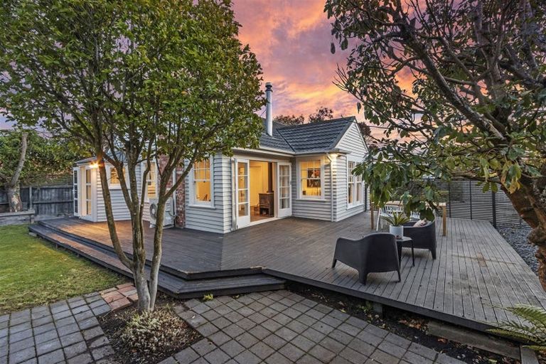 Photo of property in 112 Watford Street, Strowan, Christchurch, 8052