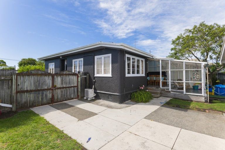 Photo of property in 14 Muir Street, Te Hapara, Gisborne, 4010
