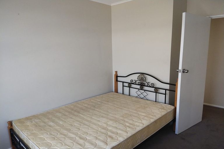 Photo of property in 79 Tirimoana Road, Te Atatu South, Auckland, 0602