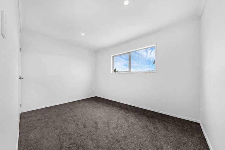Photo of property in 5 Frank Evans Place, Henderson, Auckland, 0610