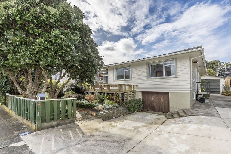Photo of property in 42 Herewini Street, Titahi Bay, Porirua, 5022