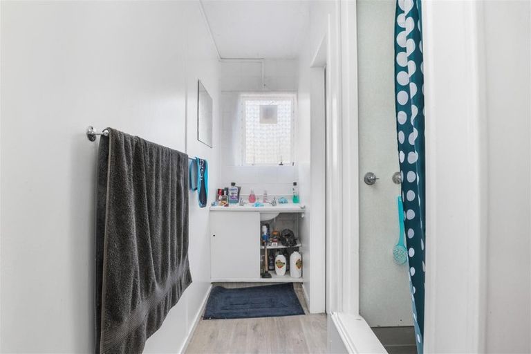 Photo of property in 226 Old Farm Road, Hamilton East, Hamilton, 3216