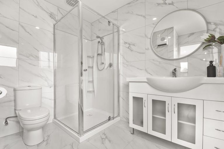 Photo of property in 47 Amorino Drive, Red Beach, 0932