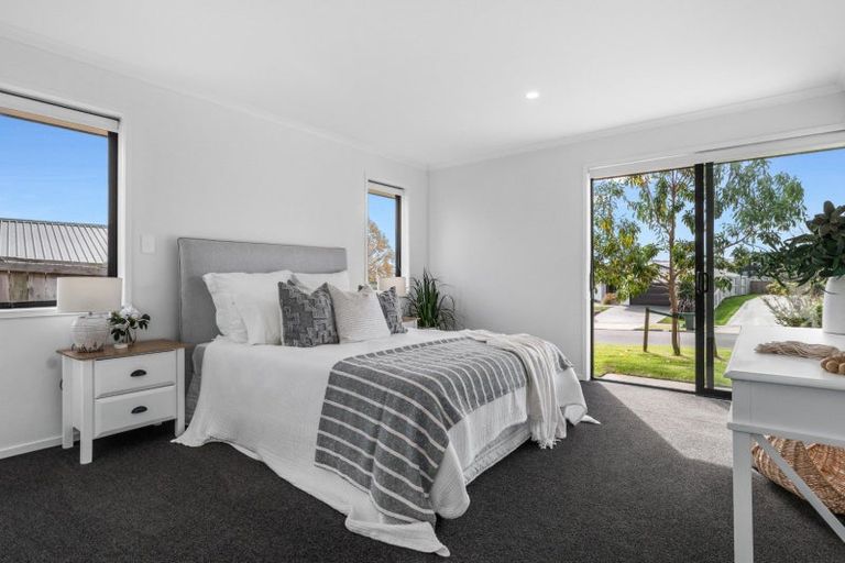 Photo of property in 4 Flounder Drive, Omokoroa, 3114