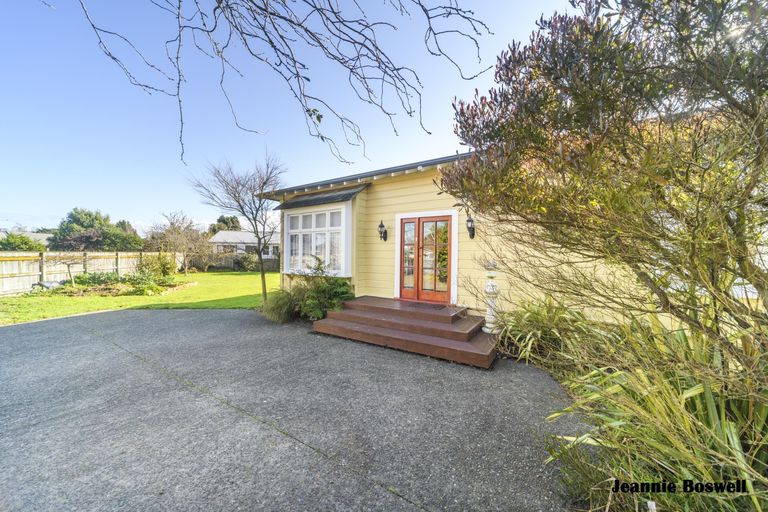 Photo of property in 122 Linton Street, West End, Palmerston North, 4410