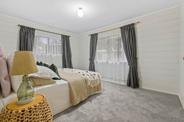 Photo of property in 28a Vincent Street, Howick, Auckland, 2014