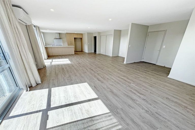 Photo of property in 28 Crossley Avenue, Woodend, 7610