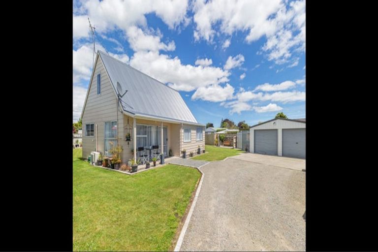 Photo of property in 8a Broadbelt Grove, Levin, 5510