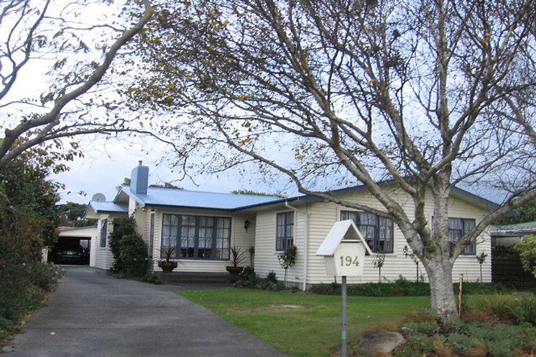 Photo of property in 194 Tremaine Avenue, Westbrook, Palmerston North, 4412