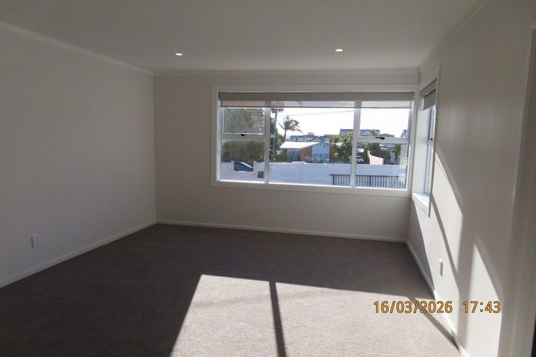 Photo of property in 23 Blacklock Avenue, Henderson, Auckland, 0612
