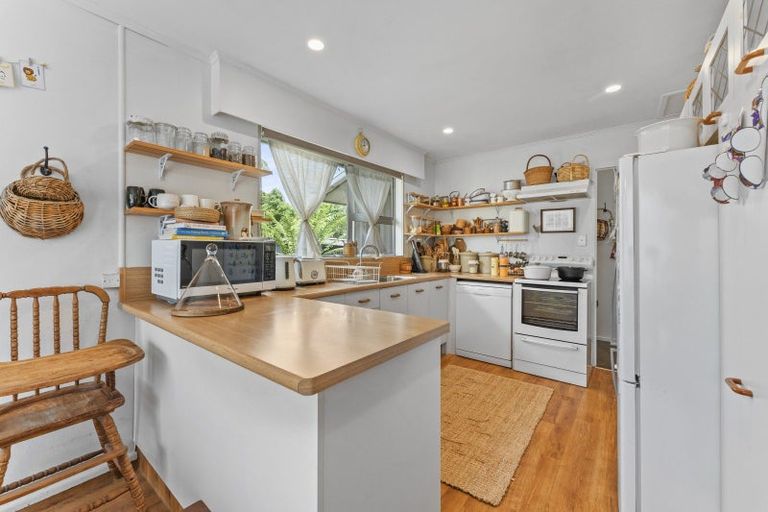 Photo of property in 1 Totara Place, Pahiatua, 4910