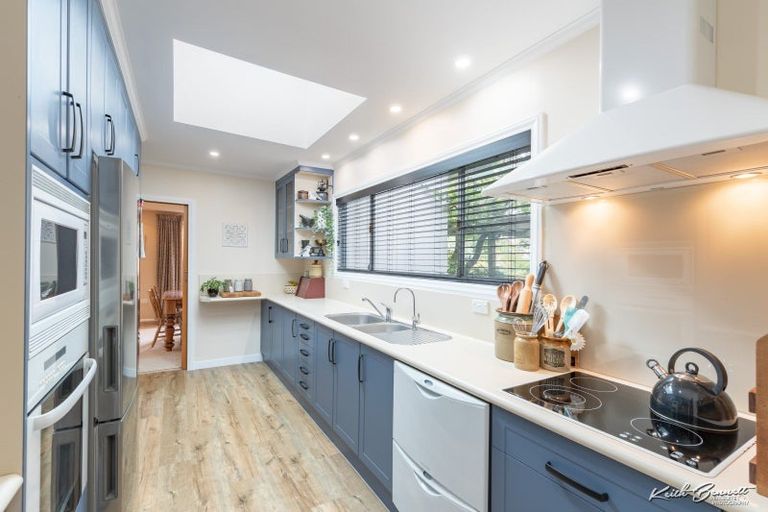 Photo of property in 13 Chichester Drive, Pinehaven, Upper Hutt, 5019