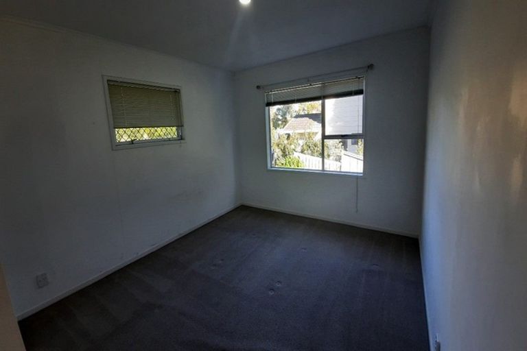 Photo of property in 9 Bryers Place, Bayview, Auckland, 0629
