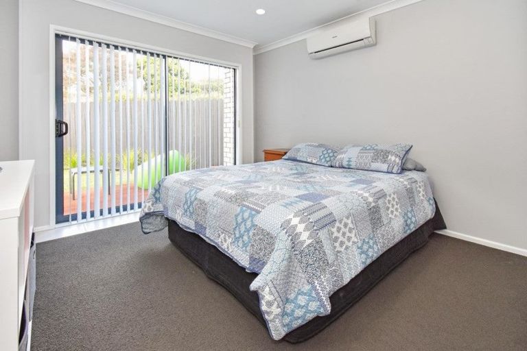 Photo of property in 56 Lothian Brae, Wattle Downs, Auckland, 2103