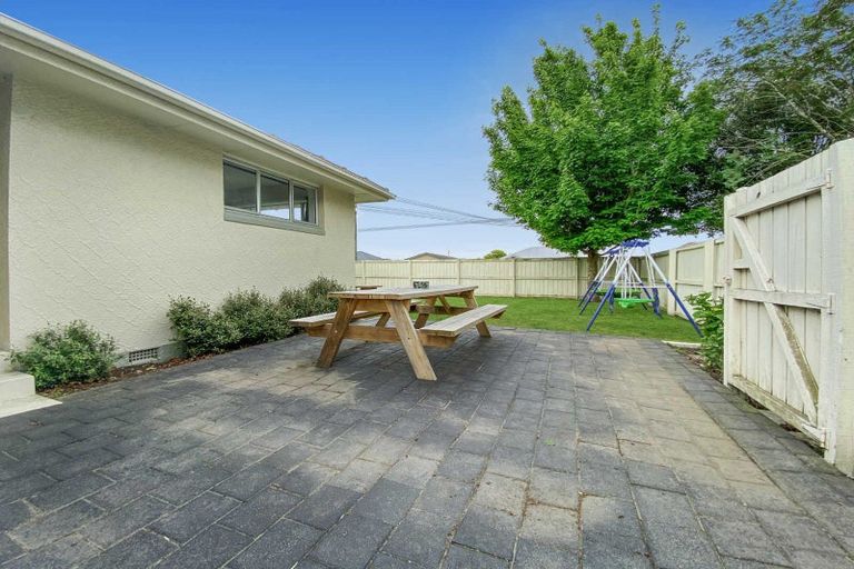 Photo of property in 84 Gilberthorpes Road, Hei Hei, Christchurch, 8042