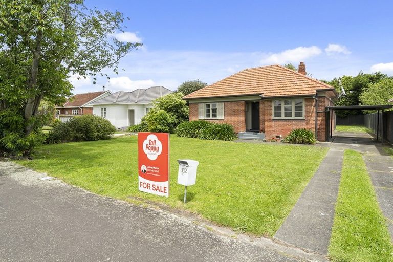 Photo of property in 162 Cook Street, West End, Palmerston North, 4410