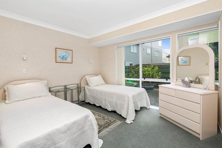 Photo of property in 23a Sunbrae Grove, Mount Maunganui, 3116