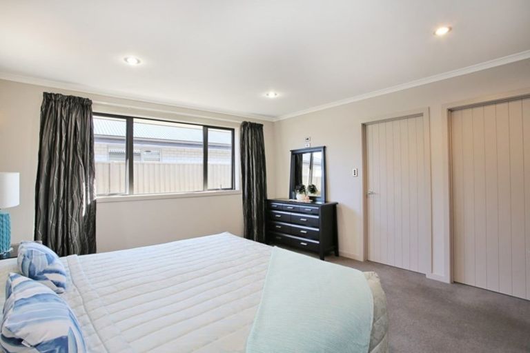 Photo of property in 38 Kirkbride Street, Wallacetown, 9816