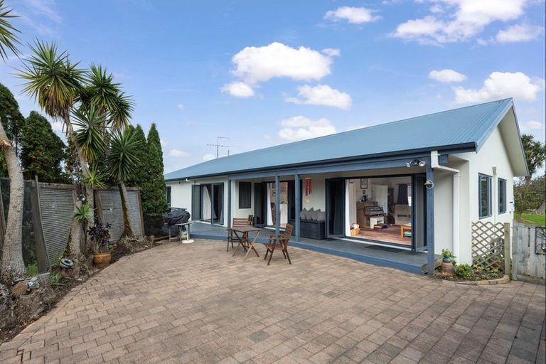 Photo of property in 11 Downer Access Road, Kaukapakapa, 0873