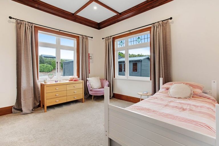 Photo of property in 52 Medhurst Road North, Bombay, 2675