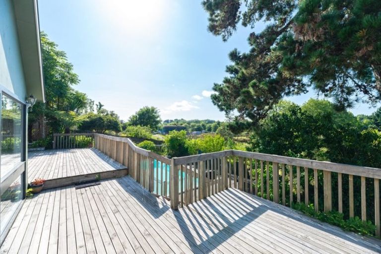 Photo of property in 212 Pine Valley Road, Dairy Flat, Silverdale, 0992