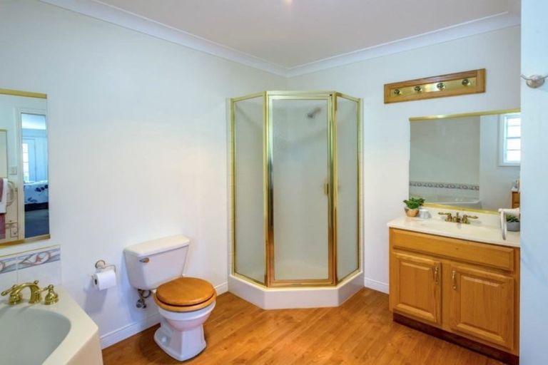 Photo of property in 12 Marewa Place, Waikanae Beach, Waikanae, 5036