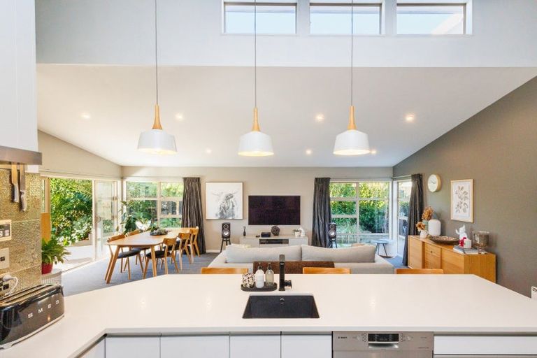 Photo of property in 165 Pacific Drive, Fitzherbert, Palmerston North, 4410