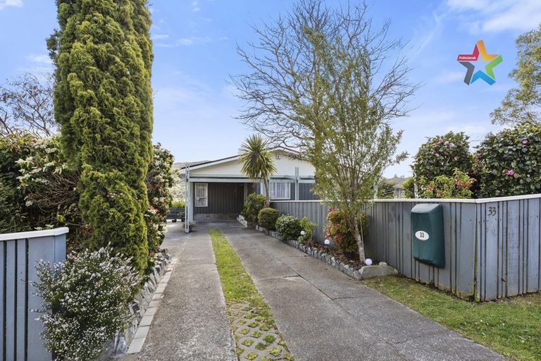 Photo of property in 33 Kingsley Street, Stokes Valley, Lower Hutt, 5019