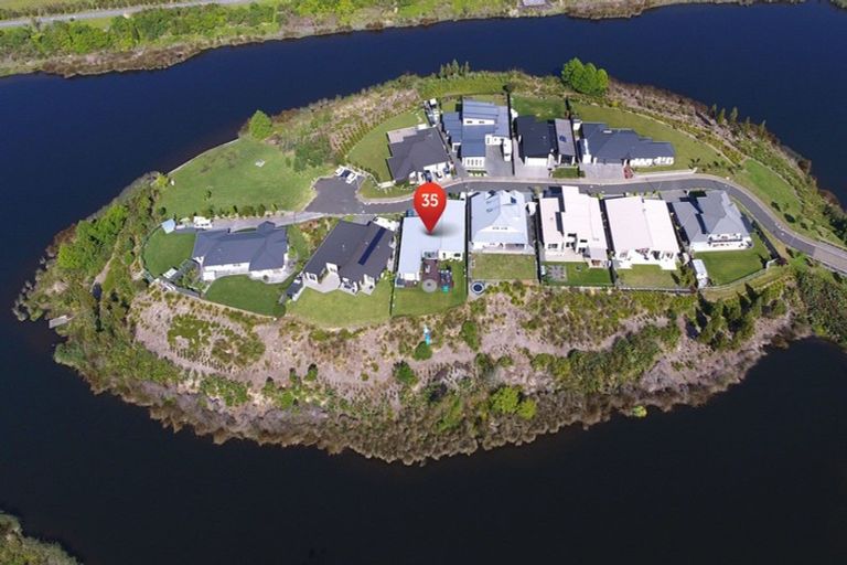 Photo of property in 35 Double Bay Road, Pyes Pa, Tauranga, 3112