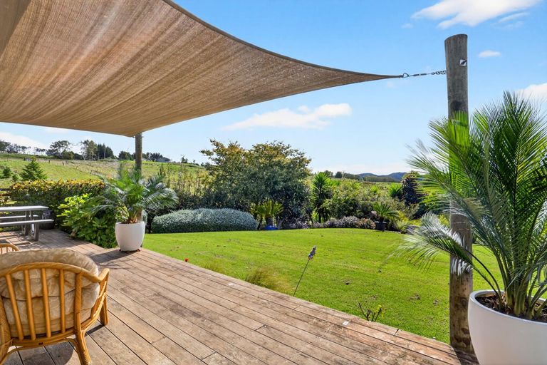 Photo of property in 252 Oneriri Road, Kaiwaka, 0573