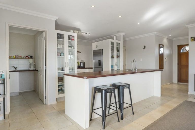 Photo of property in 36 Waterside Drive, Pyes Pa, Tauranga, 3112