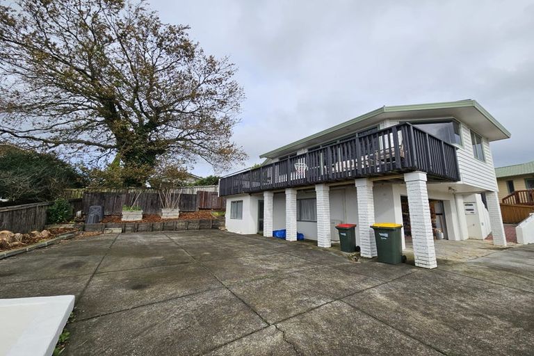 Photo of property in 24 Carillon Place, Massey, Auckland, 0614